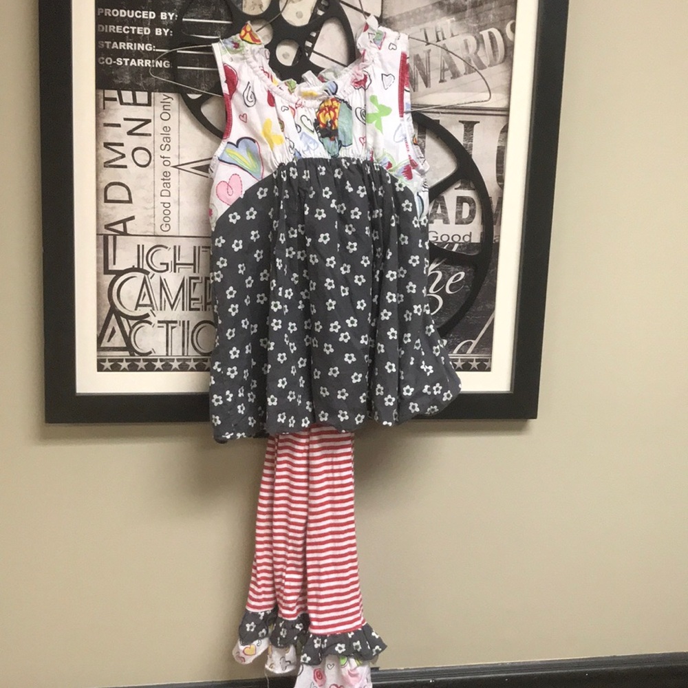 Heart and flower top with ruffle pants kids